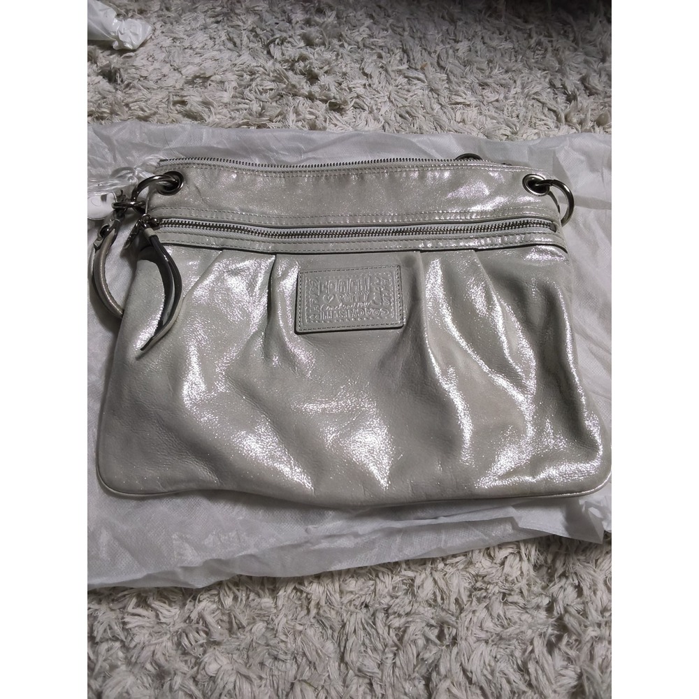 20.Coach Madison Silver Metallic Patent Leather Pleated Shoulder Bag 13250